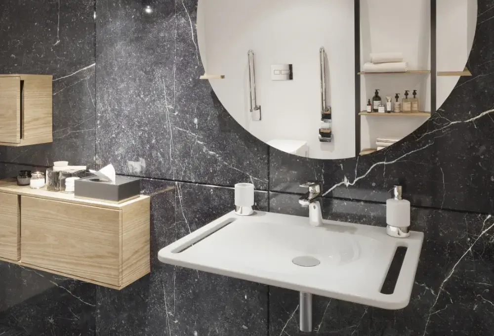 Umywalka ścienna VIGOUR derby z uchwytami